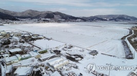 눈 내린 농촌 영광 염산면