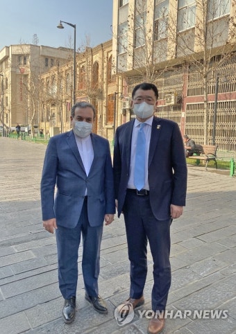 이란 외무차관 만난 최종건 외교부 차관