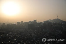 황사 영향 등으로 전국 미세먼지 나쁨…내일도 이어져