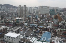 시장 예상 훨씬 뛰어넘는 물량…주택 공급론에 힘실은 대통령