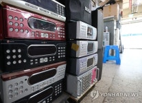 노래방 폐업 13년만에 최대... 쌓인 중고매물