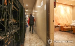 우리는 왜 영업 안 되나, 유흥주점 업주 연일 집회