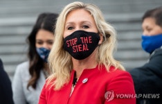 바이든 취임에 큐어넌 패닉…탈퇴하거나 대안현실로 도피
