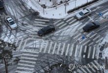 이면도로는 엉금엉금