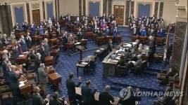 막오르는 트럼프 두번째 탄핵심판…32시간의 창과 방패 대결