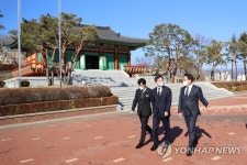 국립신암선열공원 방문한 이남우 국가보훈처 차장