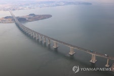 서해대교는 아직 원활