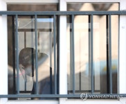 의정부 무도장 관련 11명 양성…방역조치 위반 확인중