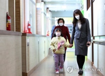 보물처럼 귀한 아이죠 강원 시골 학교의 나 홀로 입학식