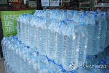 세븐일레븐, 무라벨 생수 판매