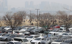 꽉찬 한강 주차장