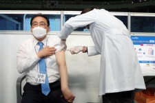 창원시, 화이자 백신 접종 준비…50명에게 모의 접종 훈련