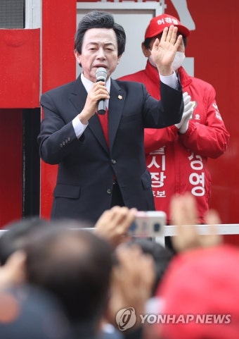 집중 유세 나선 허경영