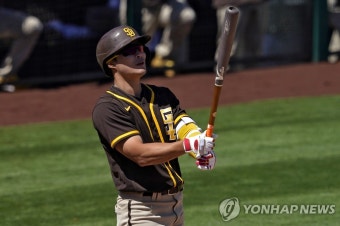 김하성, 6번 타자 2루수로 MLB 데뷔 첫 선발 출전