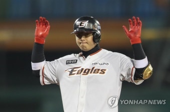 LG, SSG 꺾고 단독 1위…NC·한화·삼성 나란히 2승째(종합)