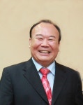 스타 수의사 윤신근 원장, 모교 전북대에 10년간 5억원 기부