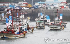 해상시위하는 수산인들