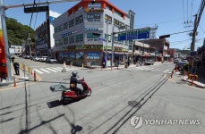 거리두기 2단계 격상…한산한 고흥읍 시가지