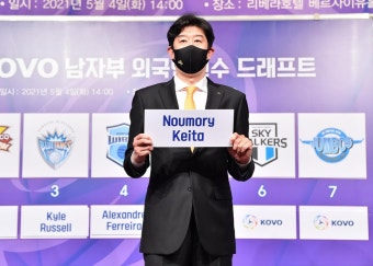 후인정 감독 '케이타와 재계약'