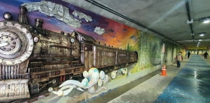 미술작품 갤러리로 탈바꿈한 춘천의 산책로 터널