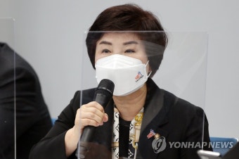 최고위원회의 발언하는 민주당 전혜숙 최고위원