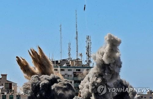 이란, 이스라엘 대규모 공격 후 보복 조치 종료 - 미국 이스라엘 미사일 요격 성공