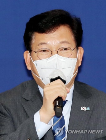 발언하는 송영길 대표