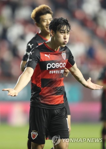 송민규 '첫 골이요'