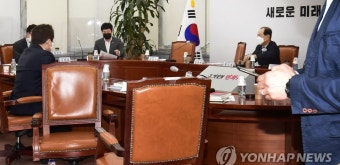 비공개 선관위 회의 참석한 국민의힘 황우여 선관위원장