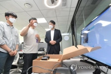 이억원 차관, 스타트업 지원센터 현장방문