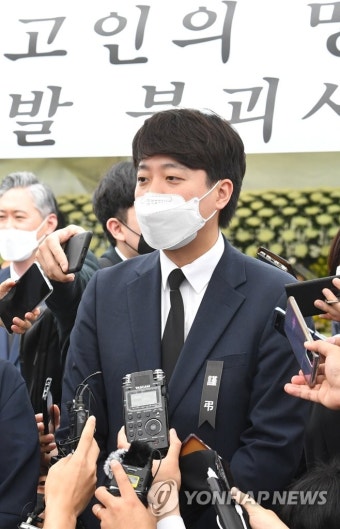 '철거건물 붕괴참사' 조의 표하는 이준석 대표