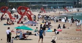 정식 개장 하루앞둔 해운대
