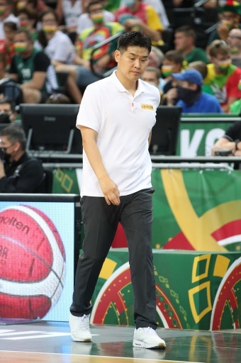 '올림픽 좌절' 남자농구 조상현 감독 