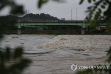 세차게 흐르는 나주 지석천