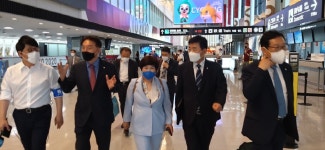 방일 김진표 한일정상회담, 당국간 협의 중인 것으로 알아