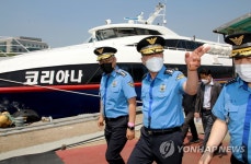 김홍희 해양경찰청장, 서해5도특별경비단 방역현장 점검