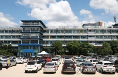 코로나19 확산에 차량 탑승 예배