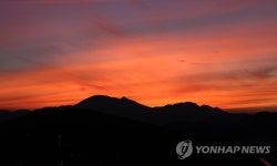 붉은 노을 지다