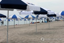 폭염에 코로나까지…전남 해수욕장·계곡 한산