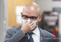 선고 공판 출석하는 이해욱