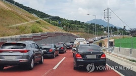 창원 지개∼남산 민자도로 개통하자마자 병목현상