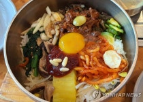 외국인 관광객이 전주 찾는 이유는…맛있는 음식과 전통문화