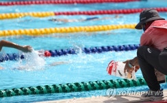 [올림픽] 수영장 물에 얼음을