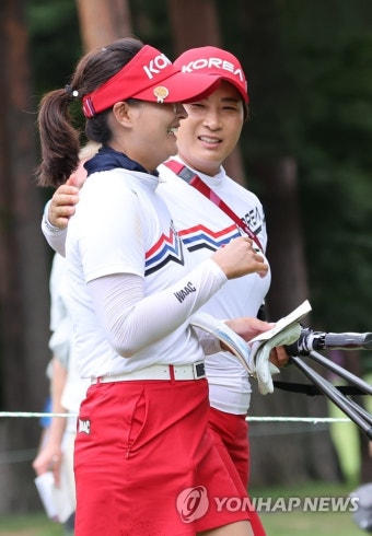 [올림픽] 고진영 격려하는 박세리 감독