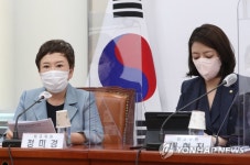 최고위 발언하는 정미경