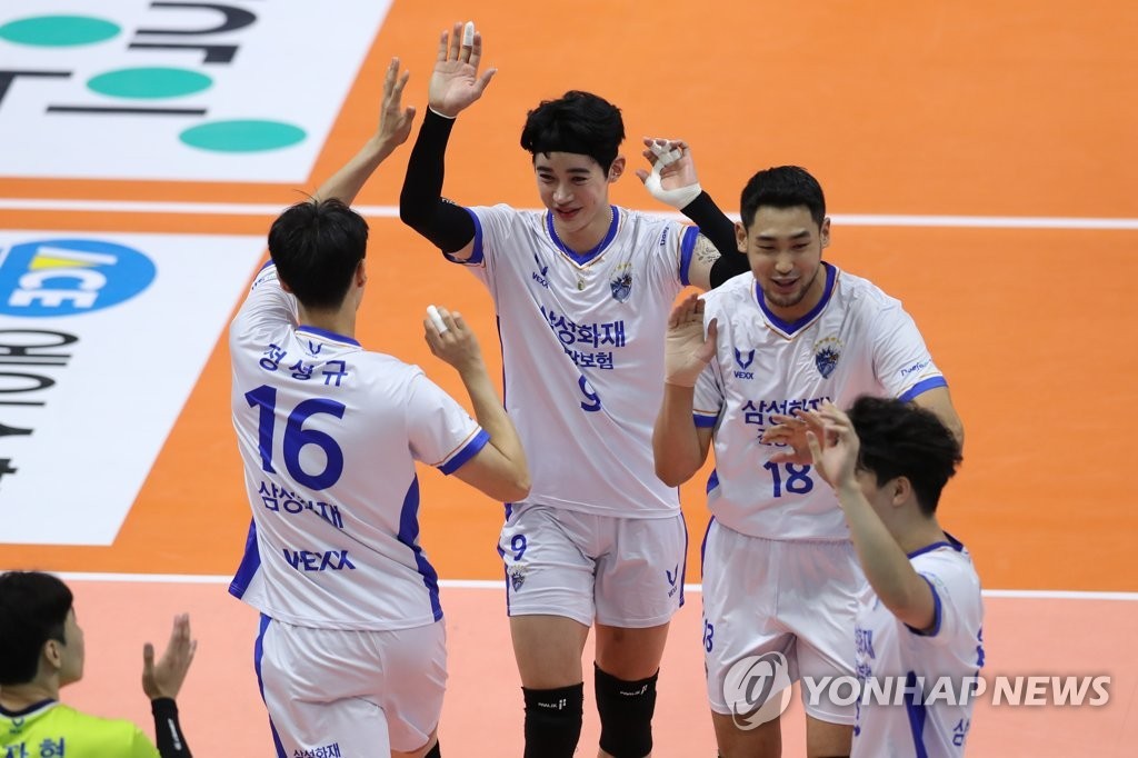 현대캐피탈, 삼성화재 4연승에 블로킹 강세로 승리!