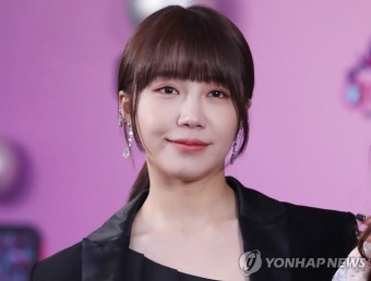 서인국-정은지, 극도의 굿케미... 은은한 럽스타그램 의혹
