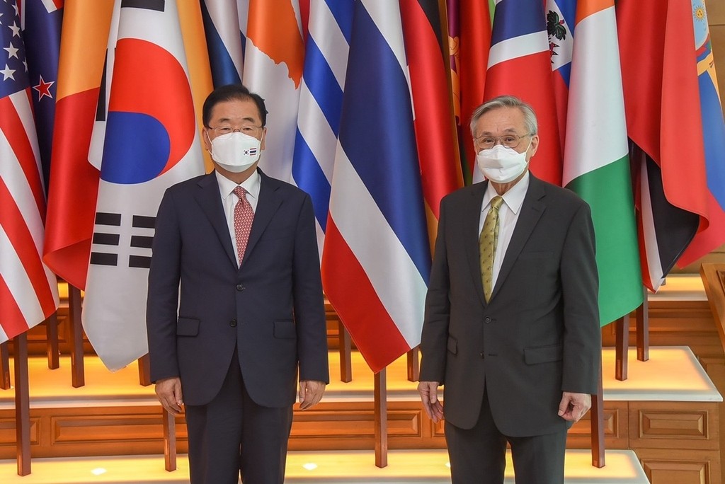 한-태국 외교장관, 서울에서 친선 회담 개최하여 협력 강조