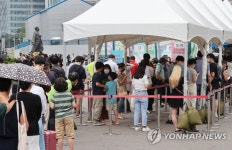 직장-어린이집 등서 새 집단발병…감염경로 조사중 33.6% 최고치