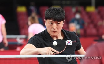 [패럴림픽] 공 넘기는 김정길